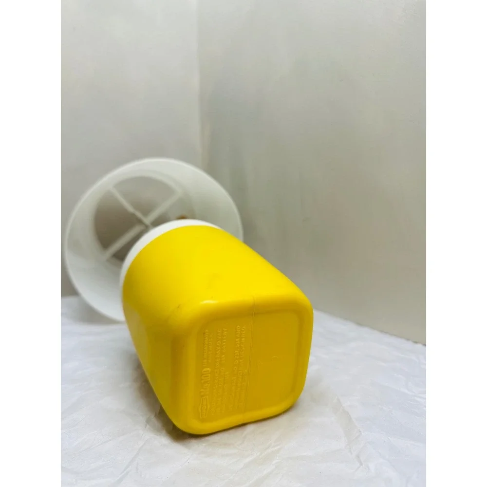 Vintage Ray-O-Vac No 100 Sportsman Lantern Battery Powered Yellow White Lamp MCM